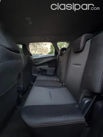 Toyota New Ractis 2011 — foto 3