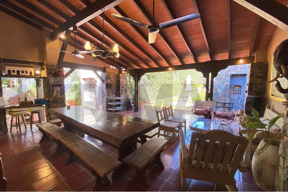 VENDO CASA ESTILO COLONIAL EN GENERAL DIAZ — foto 2