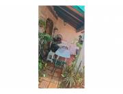 Amplia Casa con Piscina en Sajonia, Asunción