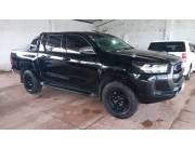 TOYOTA HILUX 2023 AUTOMATICA 4x4 CON 5.000 KM DE TOYOTOSHI S.A, REC. VEHICULO MÁS EFECTIVO