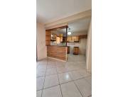 ALQUILO DUPLEX ZONA LAMBARE