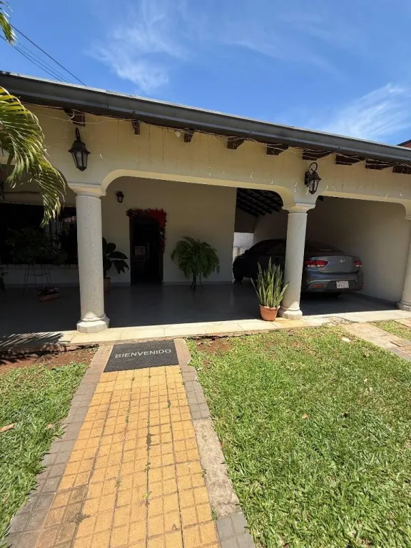 VENDO CASA EN LAMBARÉ — foto 2