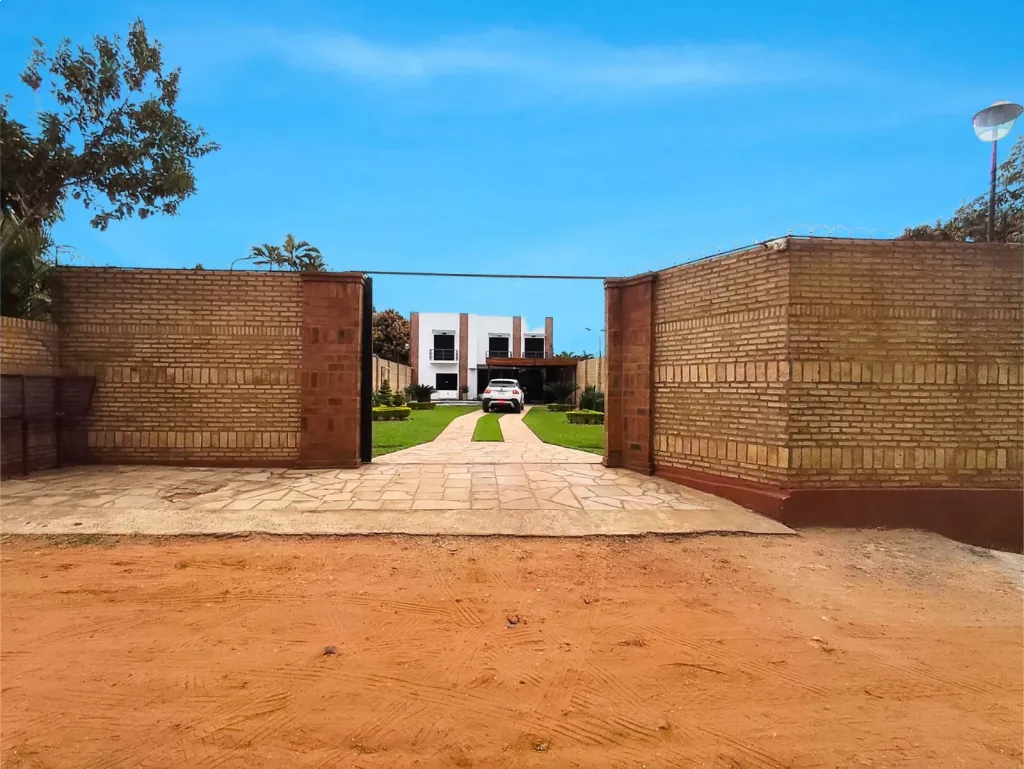 VENDO CASA CON PISCINA EN LIMPIO — foto 2