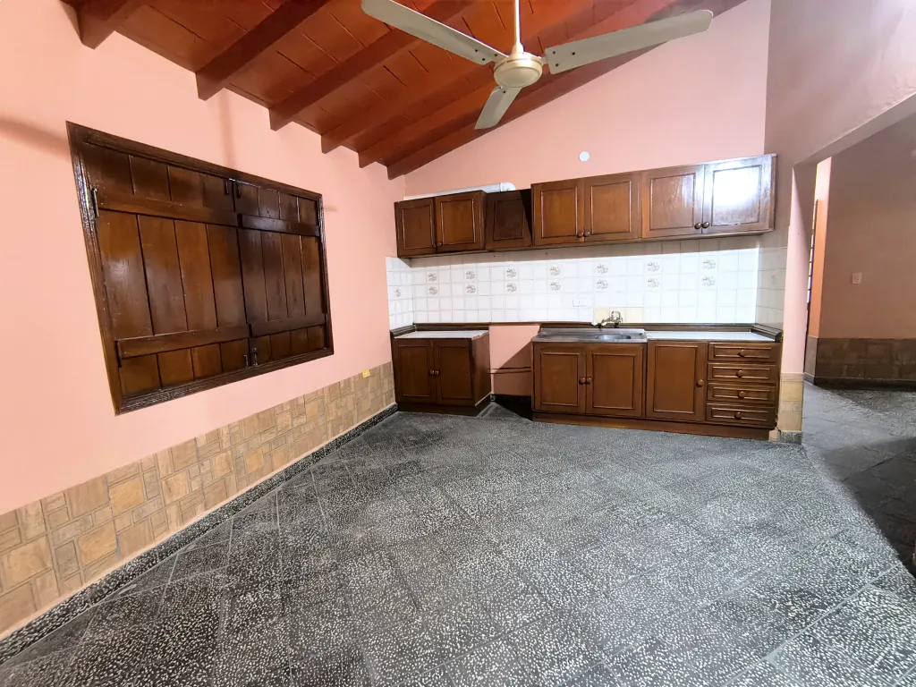 🏡Alquilo casa de 3 dormitorios en Villa Elisa límite con Lambaré ❗ — photo 2