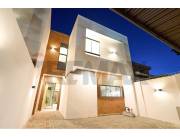 CASA PAREADA A ESTRENAR