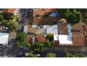 VENDO TERRENO EN ESQUINA 10x30-LOS LAURELES