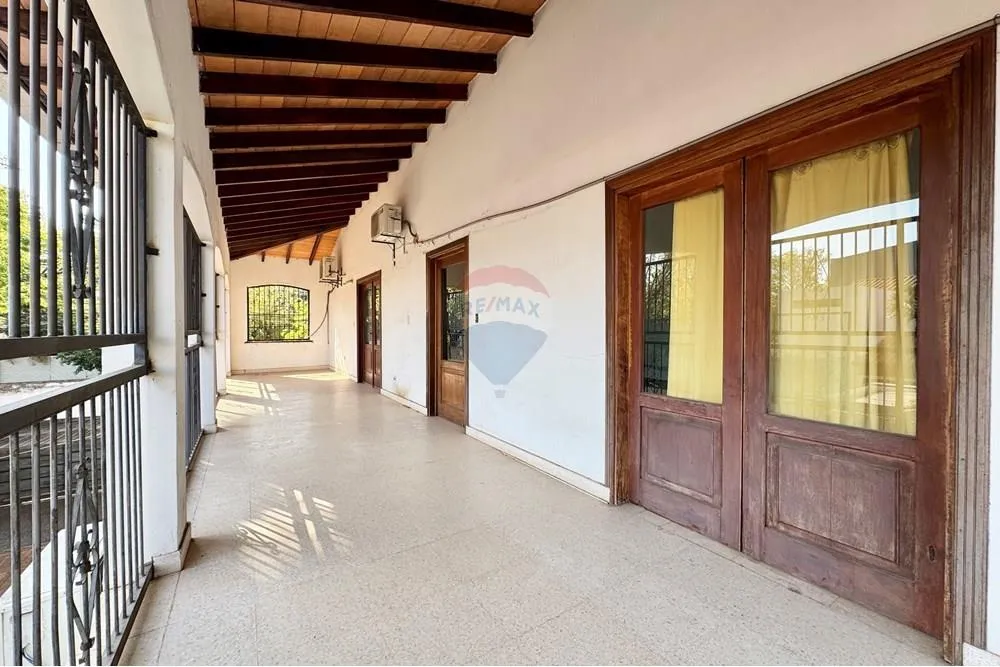 VENDO CASA A REFACCIONAR EN LOS LAURELES — foto 3