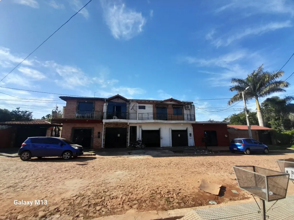 casa isla bogado Luque con departamentos — foto 2