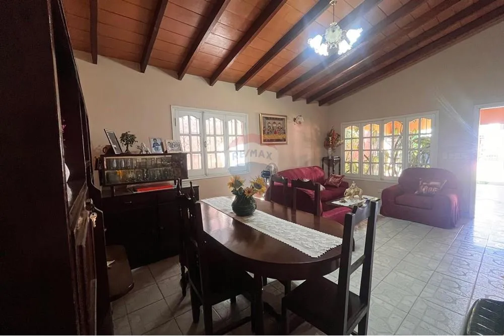 VENDO CASA A UNA CUADRA DE EUSEBIO AYALA — foto 2