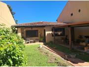 P108. VENDO Casa en B° Mbocayaty de Asuncion!!