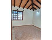ALQUILO CASA EN MBURUCUYA, ASUNCION COD 6150