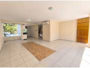 ALQUILO DUPLEX EN BARRIO CERRADO, LAMBARE