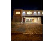 🏡 VENDO EXCLUSIVA RESIDENCIA EN LUQUE CUARTO BARRIO - ZONA TOP