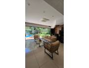 VENDO RESIDENCIA EN YKUA SATI, ASUNCION COD 6173