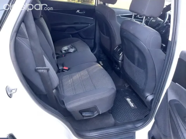 Kia Sorento 2018 — foto 4