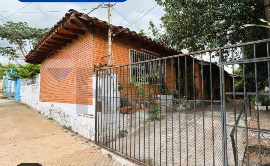 VENDO TERRENO 710 m2ESQUINA SAJONIA ZONA PALACIO DE JUSTICIA A 300 MTRS FACULTAD FILOSOFIA — foto 2