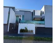 EN VENTA AMPLIA CASA SMART EN LAMBARE