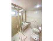 Exclusivo Semipiso en Venta en el Corazón de Villa Morra 6166