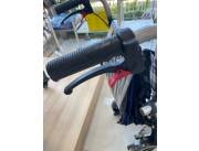 SILLA DE TRANSPORTE CUADRILLA AZUL