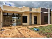 Casa ESQUINA en km10 Monday CDE a 3mil mts de la Ruta 02 Titilado!