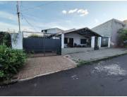 VENDO CASA EN EL BARRIO IPVU, ZONA CANAL 7 DE ENCARNACIÓN: 3 habitaciones y 4 baños