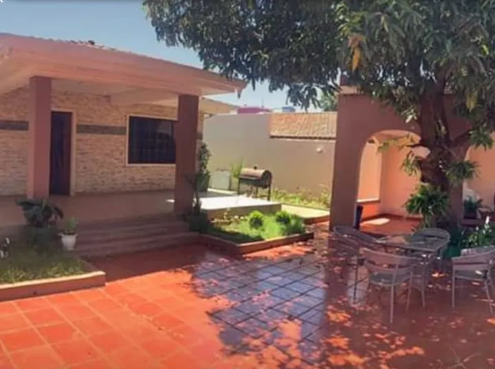 VENDO HERMOSA CASA AMOBLADA EN BARRIO CIUDAD NUEVA CIUDAD DE ESTE. — foto 2