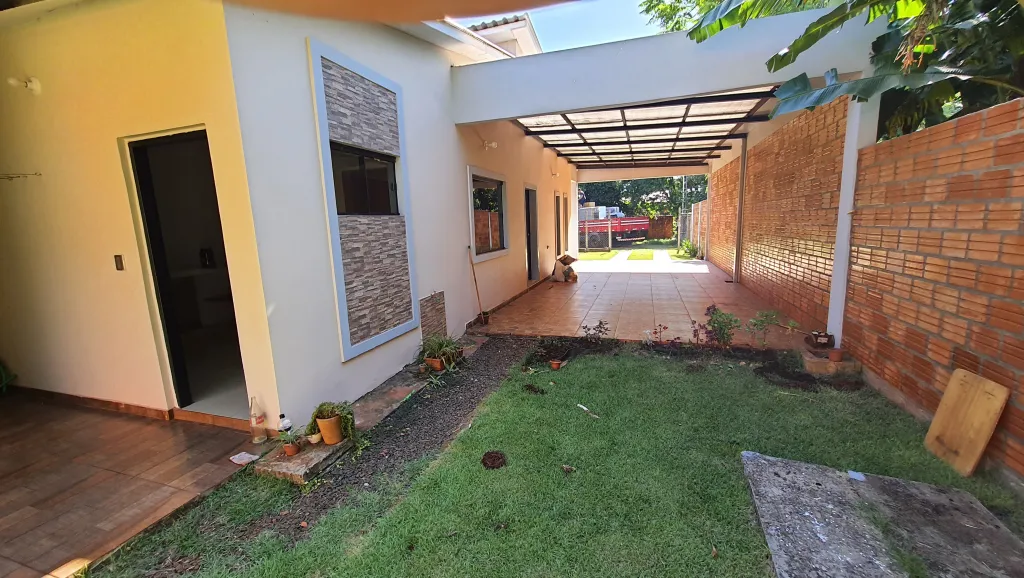 Vendo Casa de 3 Habitaciones en CDE — foto 3
