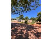 VENDO UNA PROPIEDAD EN ÑEMBY EN ESQUINA