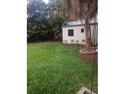 En venta Residencia de dos pisos en 4to Barrio, Luque.