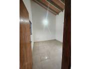 VENDO CHALET A 1 CUADRA DE RUTA LUQUE SANBER