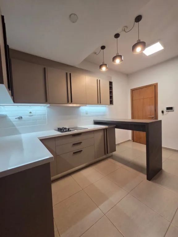 RESIDENCIA EN VENTA BARRIO MCAL. ESTIGARRIBIA ASUNCIÓN — foto 3