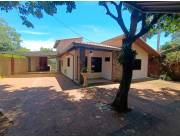 ALQUILO CASA – IDEAL PARA OFICINA O VIVIENDA en San Lorenzo COD: 6203