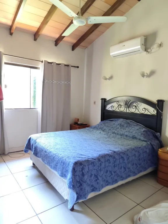VENDO HERMOSA RESIDENCIA EN LAURELTY - SAN LORENZO — foto 3