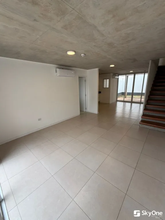 🏡 ¡En venta! Dúplex a estrenar en Luque, estilo minimalista, cerca de la Municipalidad. — foto 3