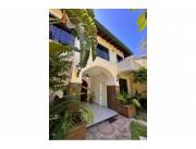 VENDO CASA AMOBLADA EN CARMELITAS