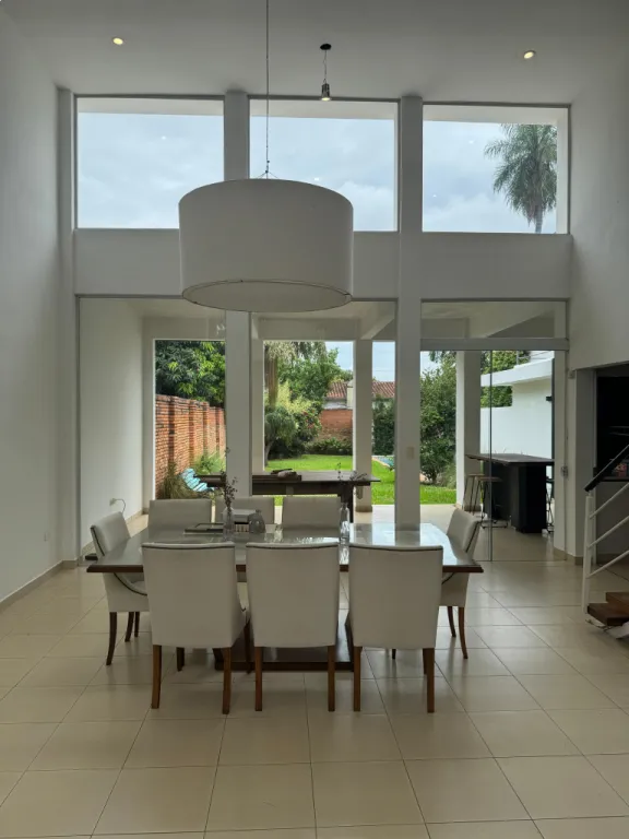 CASA EN VENTA CON TERRENO DE 660 m2 - BARRIO MBURUCUYA 📍Zona Primer Presidente — foto 3