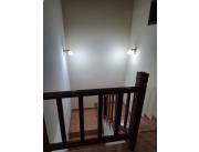 ALQUILO AMPLIA CASA EN MBURUCUYA Z/ ARETE