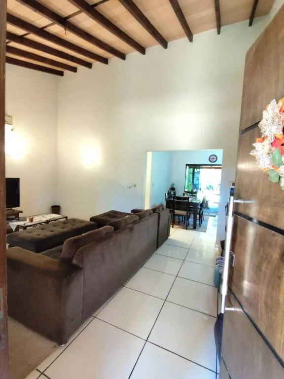 VENDO CASA ZONA SHOPPING PINEDO - BARRIO LAURELTY, SAN LORENZO — foto 3