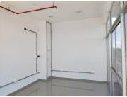 ALQUILO OFICINA DE 27 M2 SOBRE AVDA. RCA. ARGENTINA