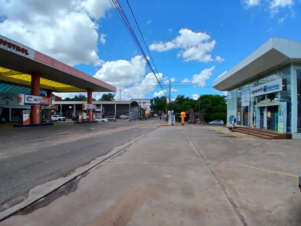 Vendo propiedad en esquina comercial (Dr. Pellon y 1 de Noviembre (Laguna grande) — фото 2