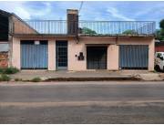 Vendo propiedad en esquina comercial (Dr. Pellon y 1 de Noviembre (Laguna grande)