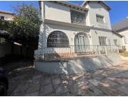 ALQUILO HERMOSA Y AMPLIA CASA DE 7 DORMITORIOS EN BARRIO CIUDAD NUEVA, IDEAL PARA OFICINAS