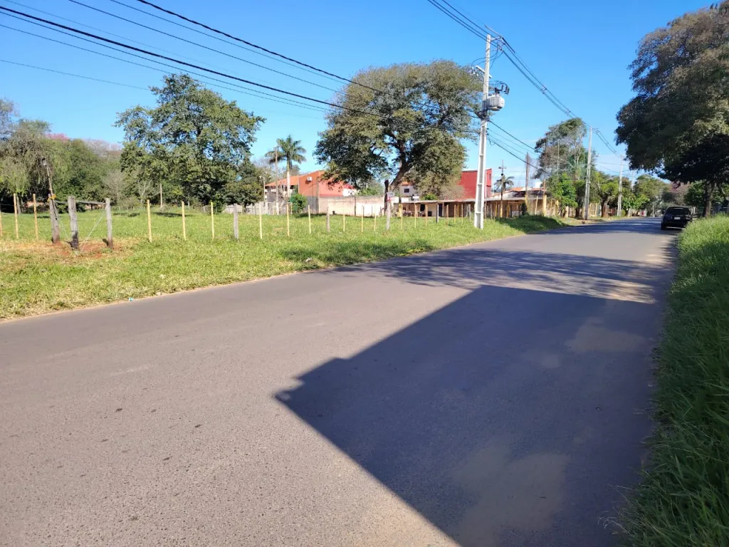 LUQUE, JARDÍN DE ORO, EN ESQUINA: 4.750 M2, ALTA PLUSVALÍA, P INVERSIÓN E IMPORTANTES PRO — foto 3