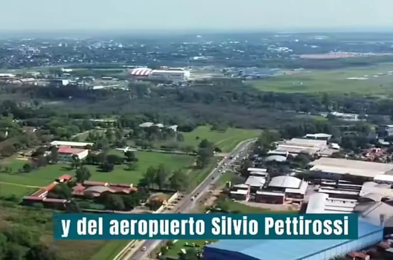 LUQUE, GRAN OPORTUNIDAD: 5.500 M2, ESTRATÉGICA UBICACIÓN EN DESARROLLO, 14 LOTES JUNTOS — foto 2