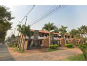 CASA DUPLEX CON 4 DORMITORIOS EN VENTA, LUQUE