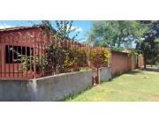 PROPEDADA EN ESQUINA. MUY CERCA DEL CENTRO DE LUQUE. ADYACENTE AL COMPLEJO RESDENCIAL MUGA