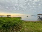 VENDO TERRENO EN SAN BERNARDINO CON SALIDA AL LAGO