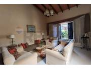 CASA HERMOSA EN LAMBARE