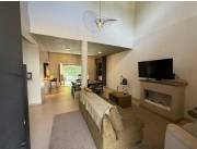 VENDO DUPLEX AMOBLADO EN CONDOMINIO EN LUQUE ZONA AEREOPUERTO COD 6097