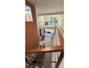 BO. MCAL. LOPEZ: A ESTRENAR! ELEGANTE CASA DUPLEX, 3 DORMIT, AMPLIA RECEPCION, JARDINES.